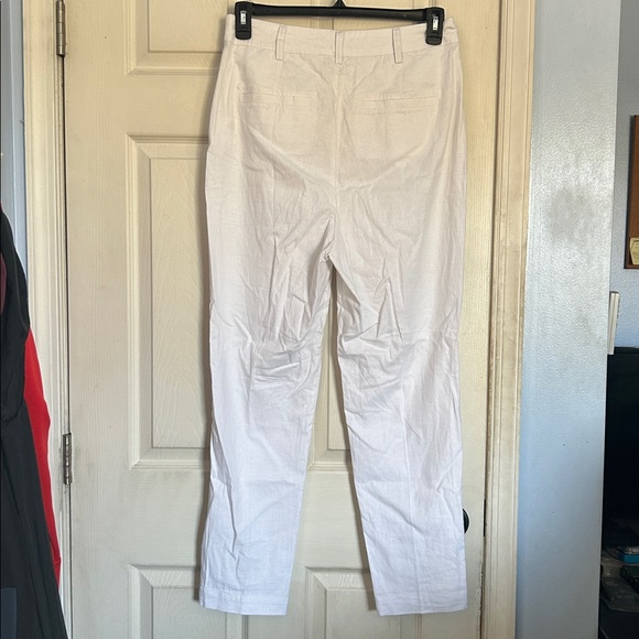 NWT New York & Company pleated front white linen blend pants size medium - Picture 2 of 5
